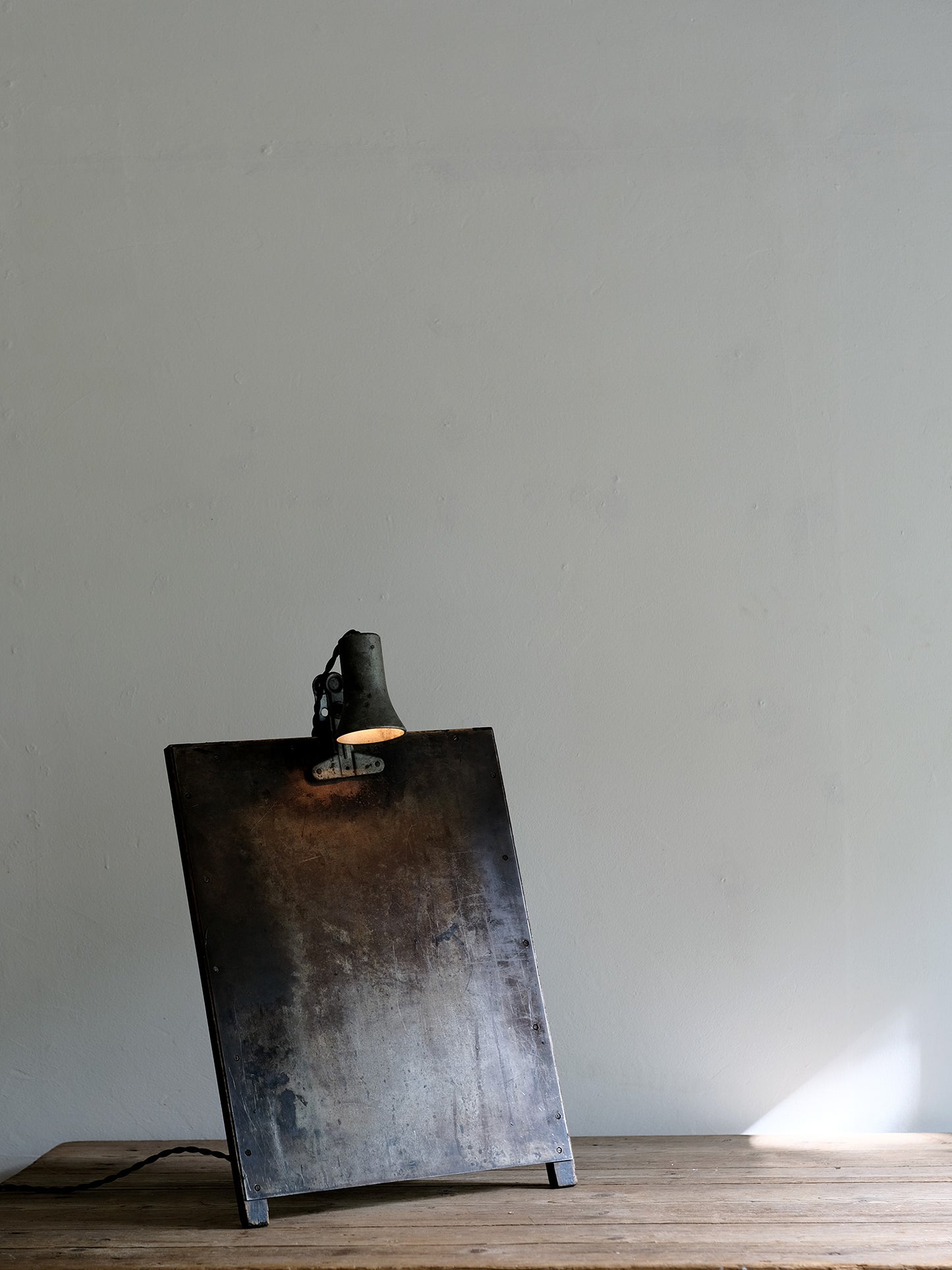 SIGNBOARD LAMP