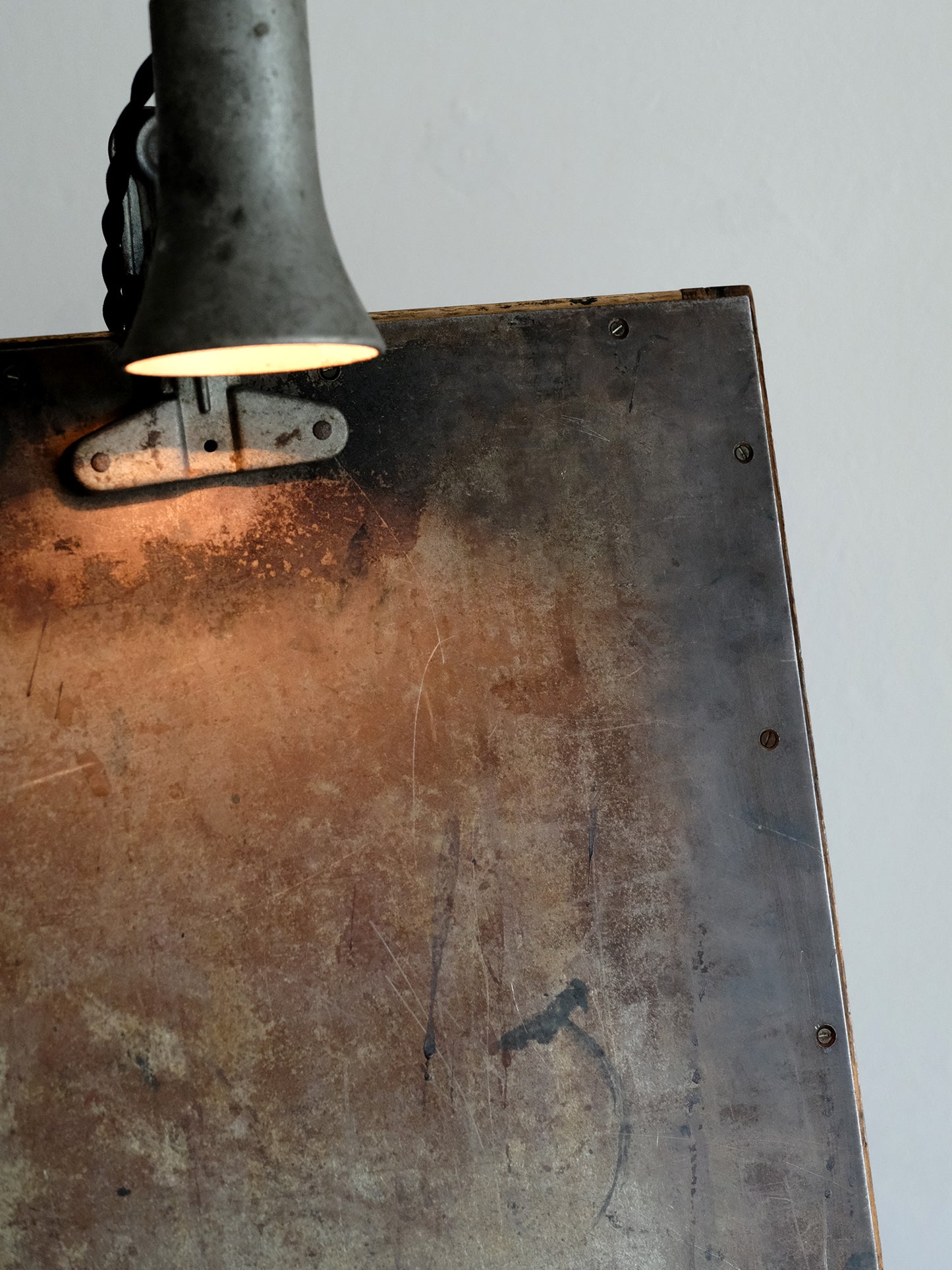 SIGNBOARD LAMP