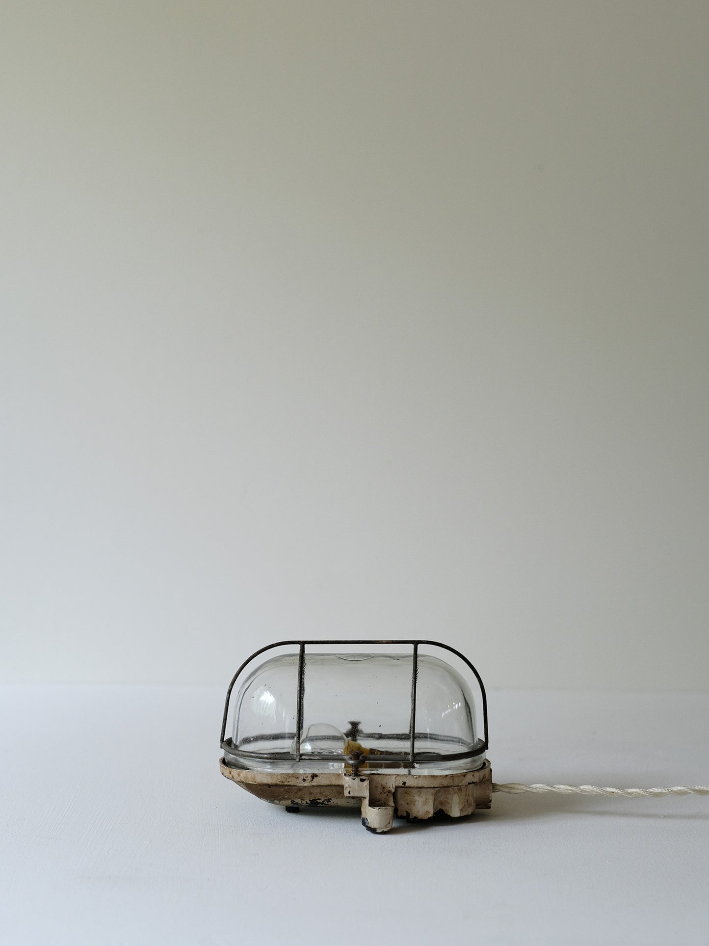 CAPSULE LAMP & SW