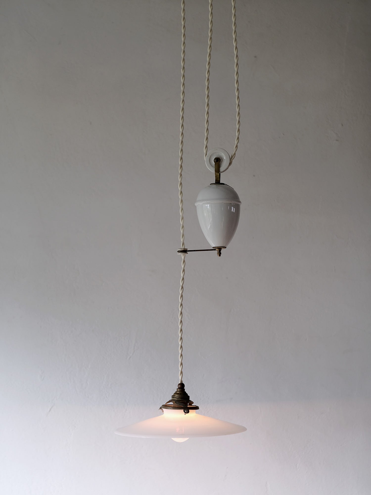 LABORATORY – FIVE FROM THE GROUND