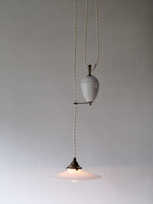 Monte et Baisse : Glass