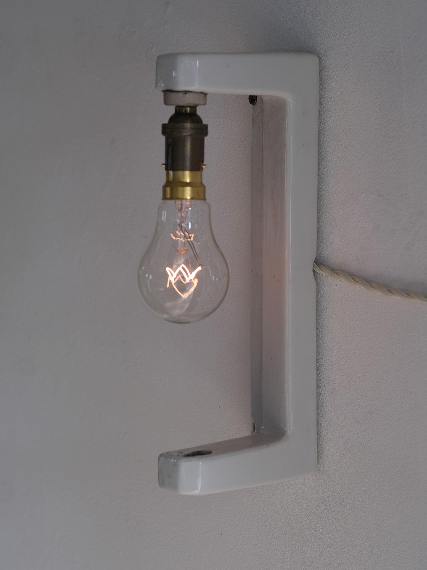 WALL LAMP WITH SWITCH：B