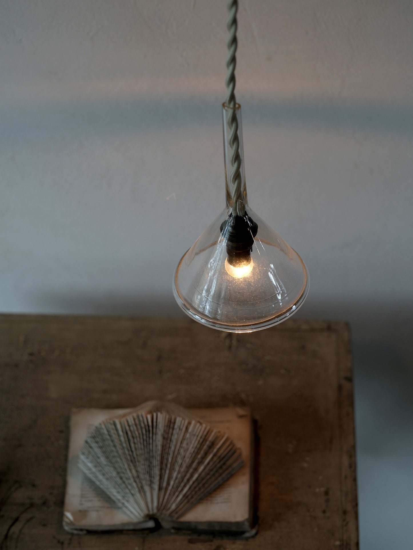 FUNNEL LAMP & SWITCH