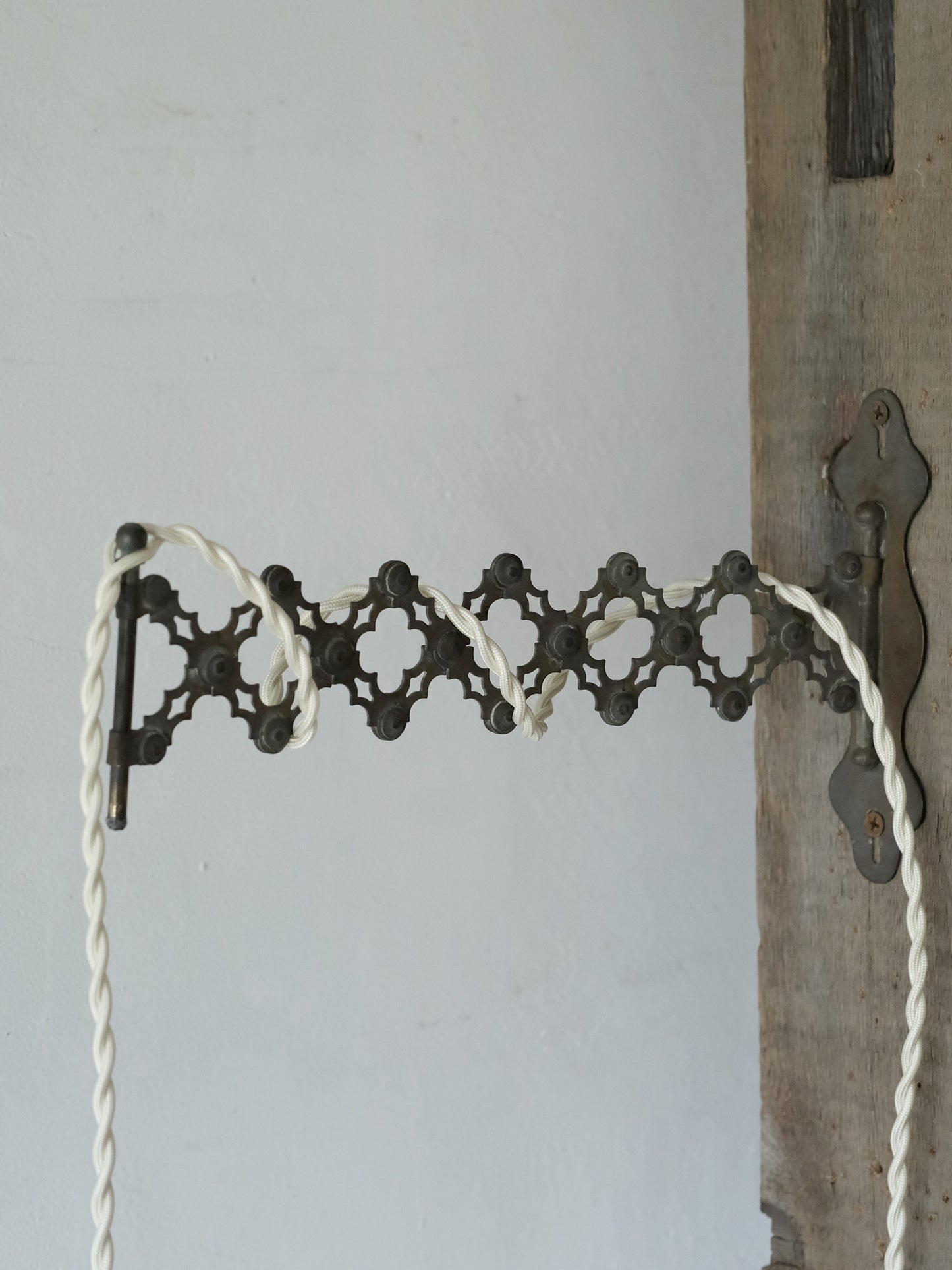 FUNNEL LAMP & SWITCH