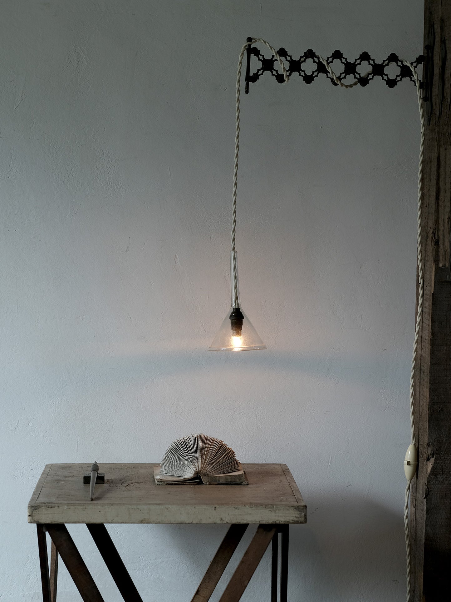 FUNNEL LAMP & SWITCH