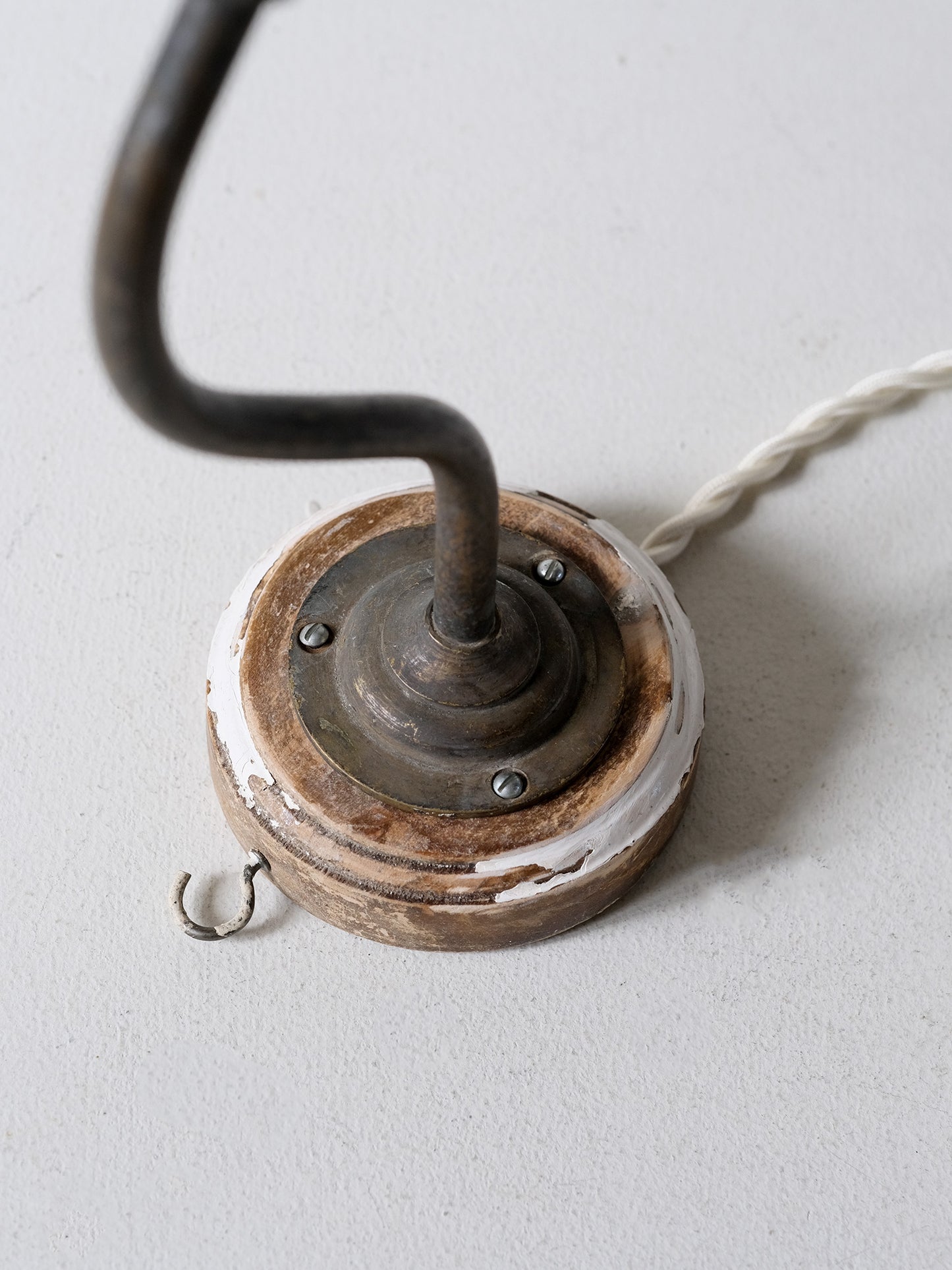WALL LAMP WITH SWITCH：A