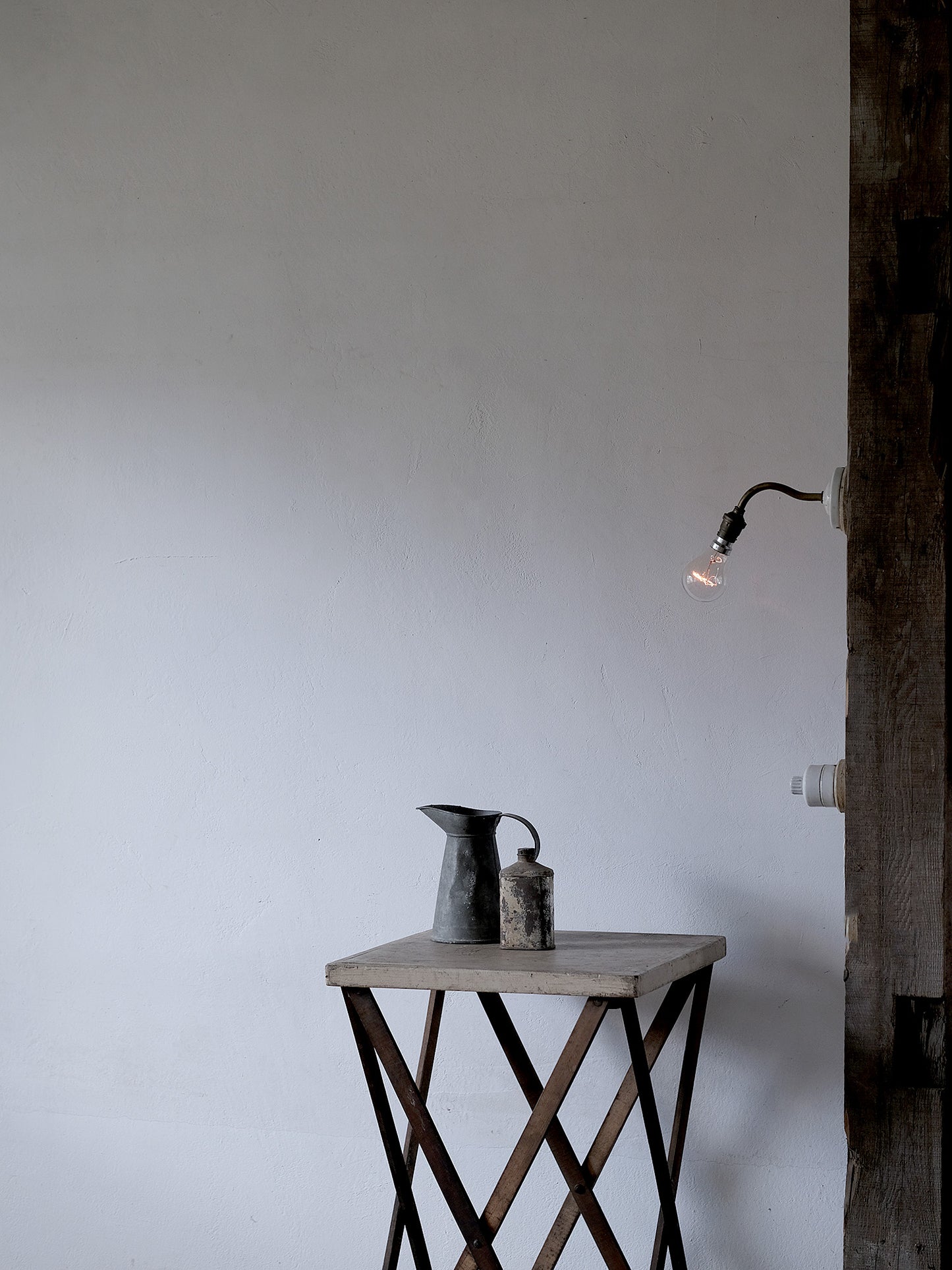 WALL LAMP WITH SWITCH：B