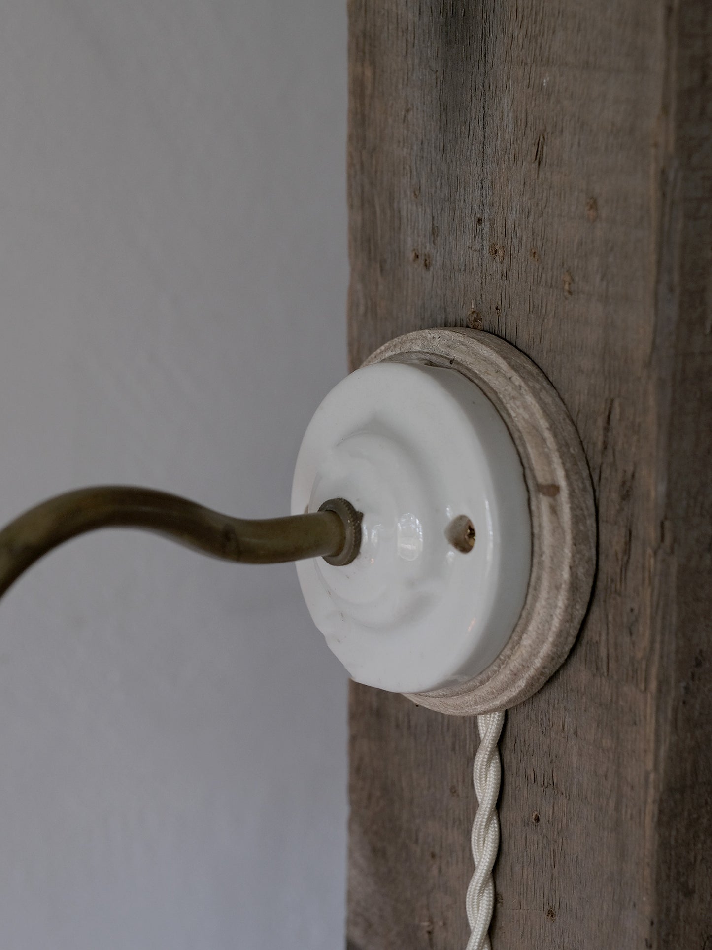 WALL LAMP WITH SWITCH：B