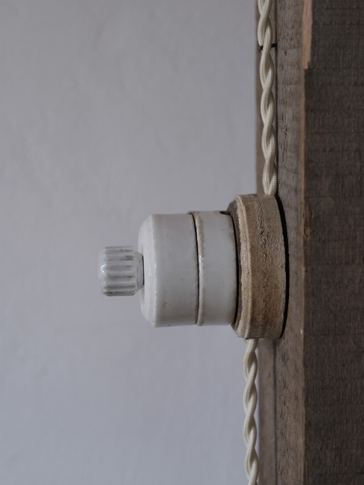 WALL LAMP WITH SWITCH：B