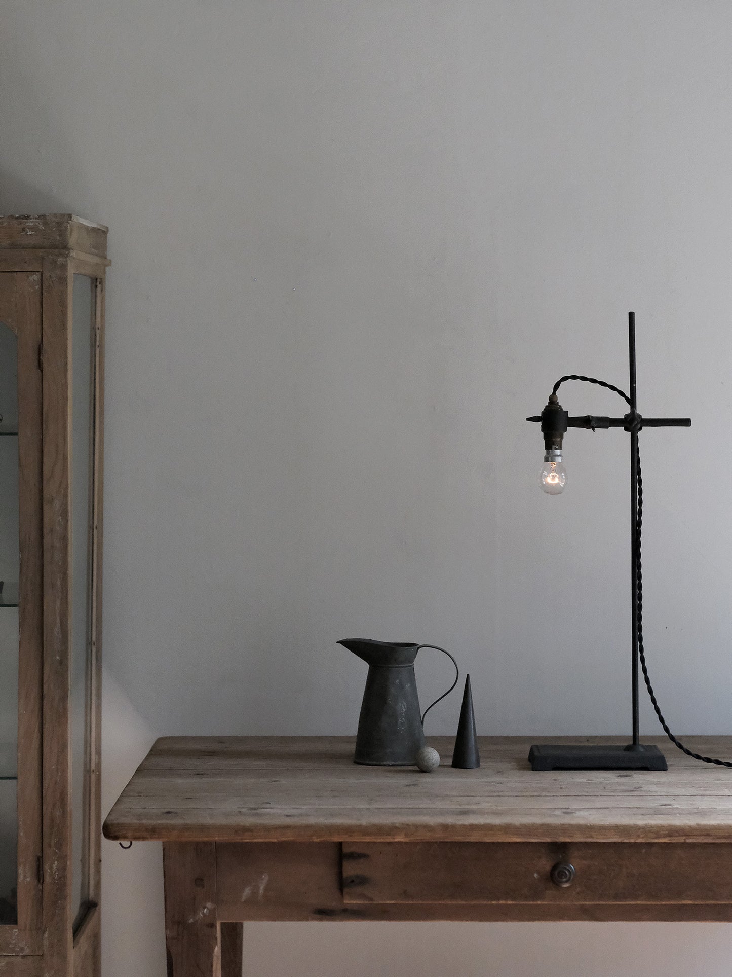 IRON STAND LAMP