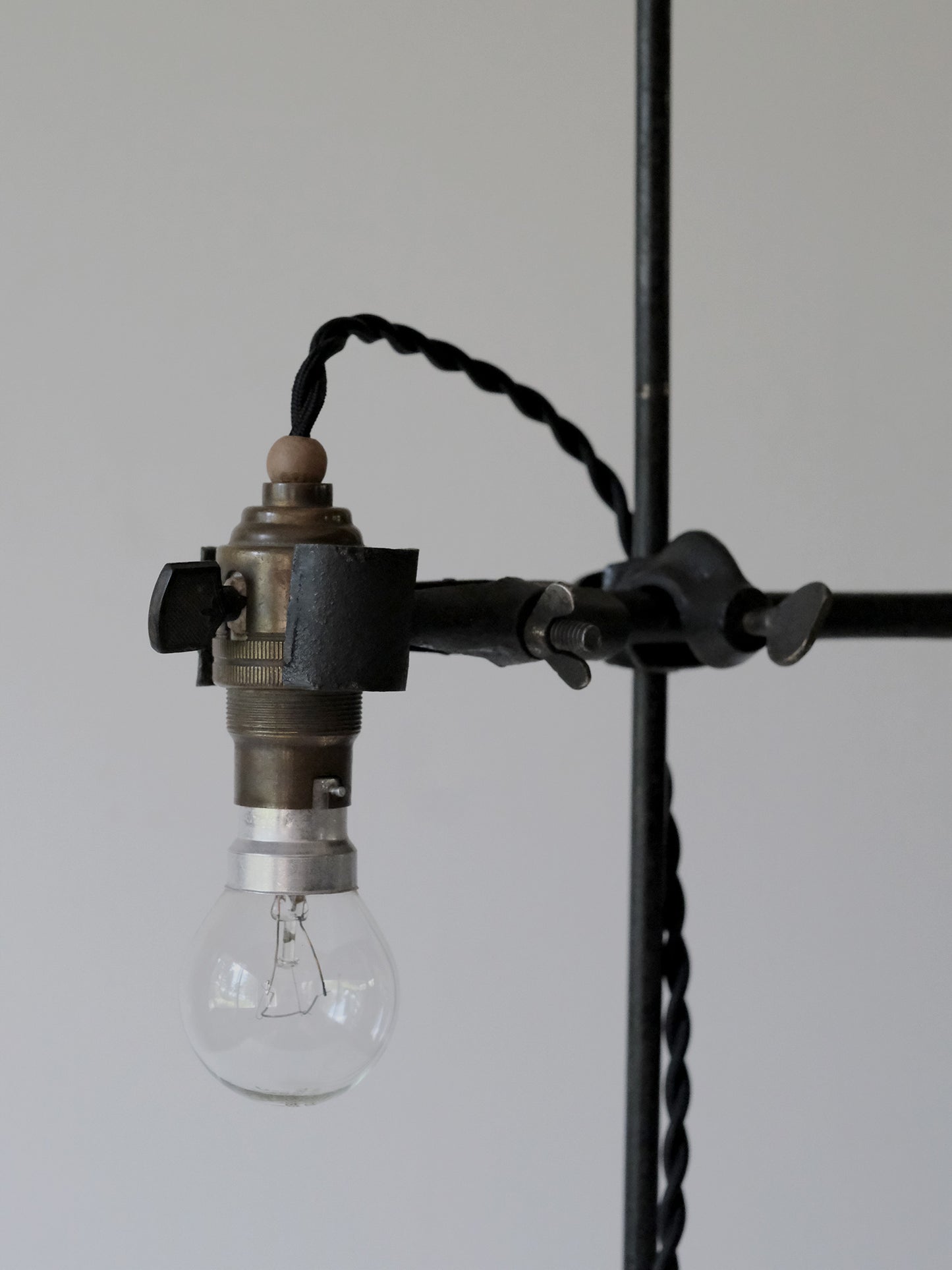 IRON STAND LAMP