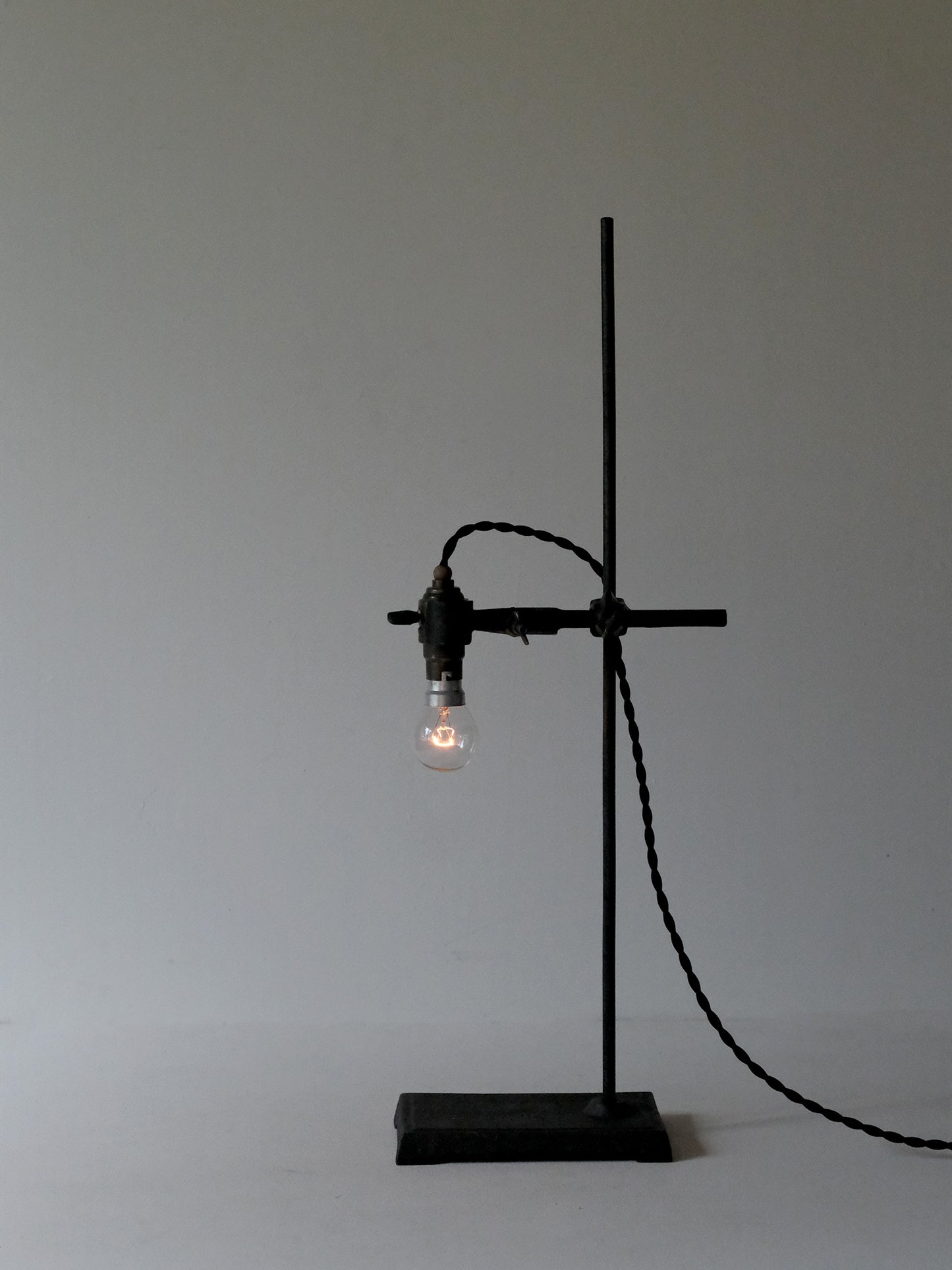 IRON STAND LAMP