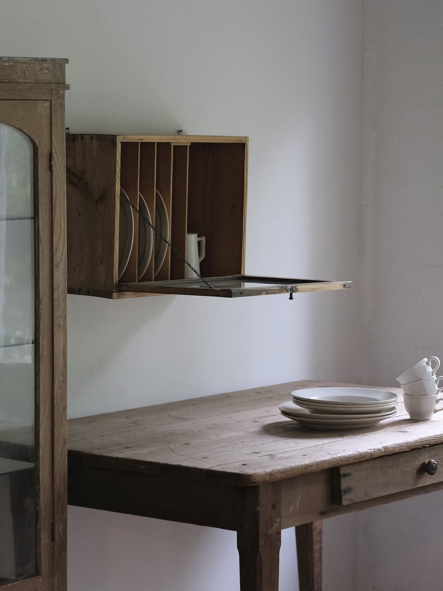 WALL MOUNTED GLASS CABINET
