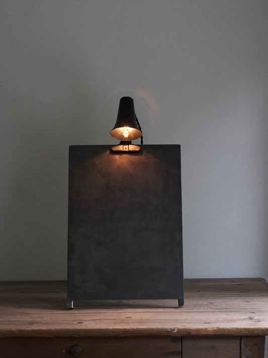 SIGNBOARD LAMP