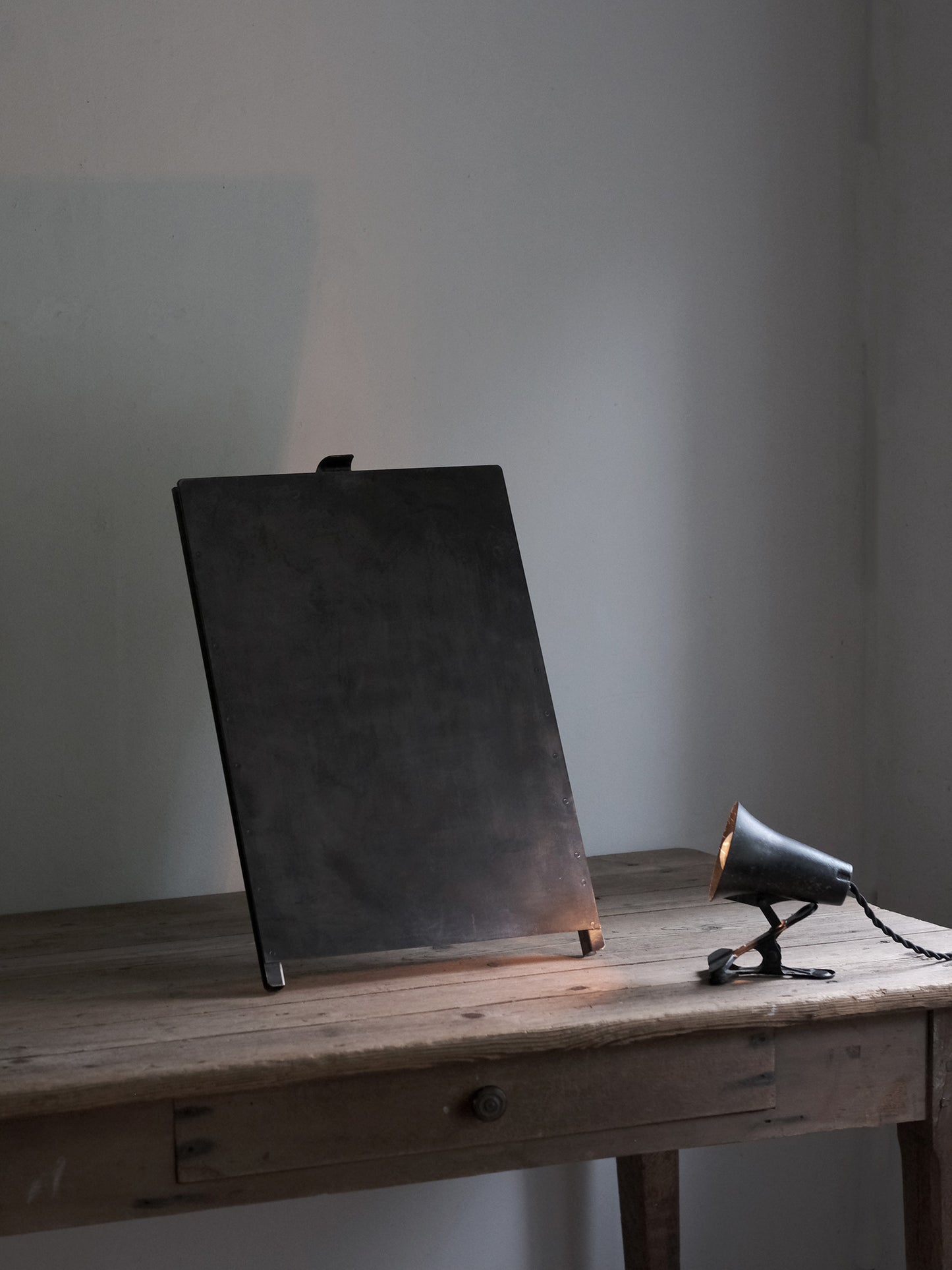 SIGNBOARD LAMP