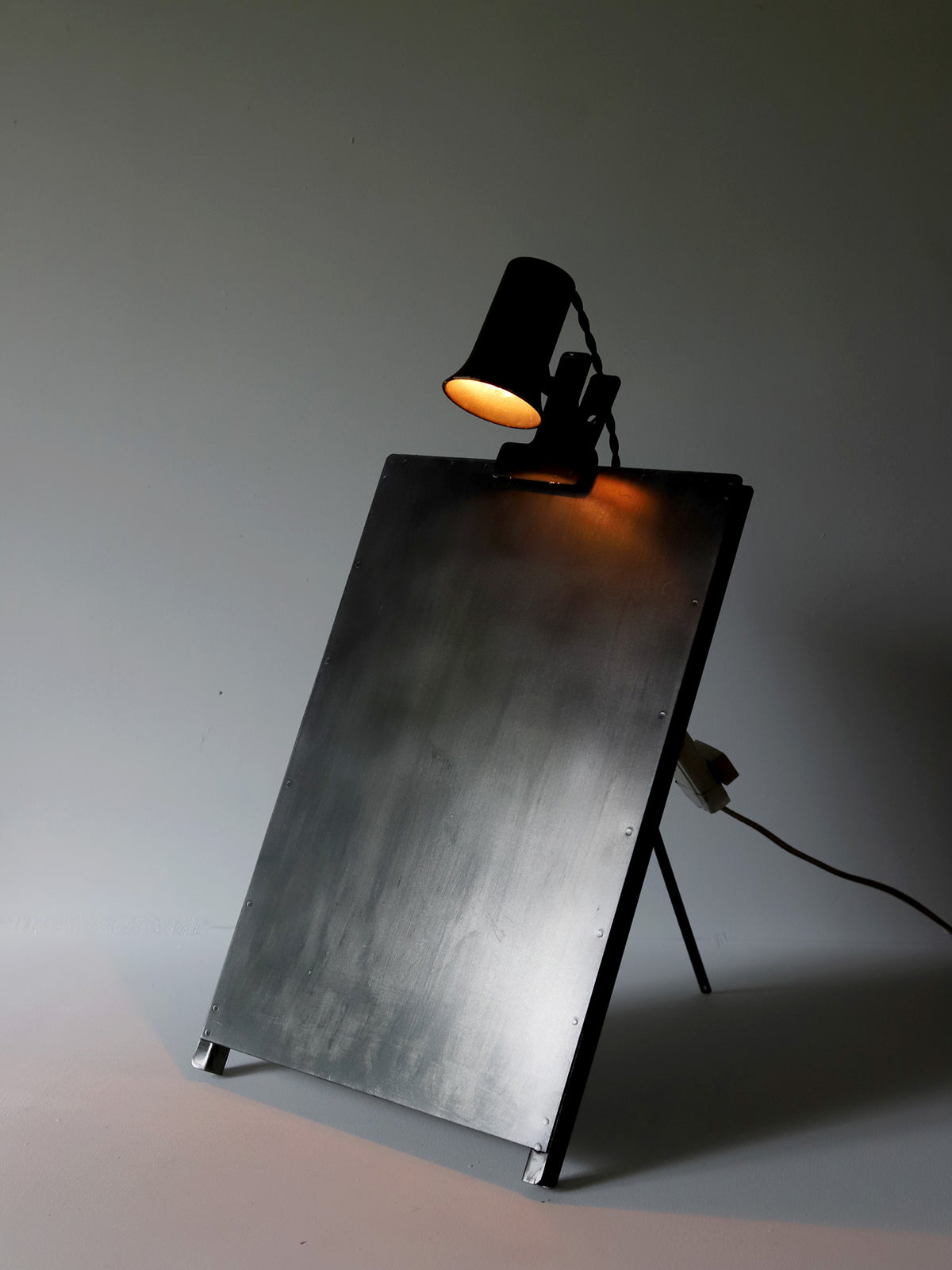 SIGNBOARD LAMP