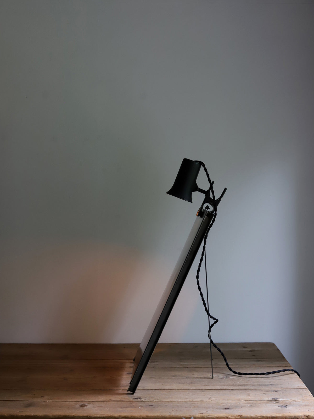 SIGNBOARD LAMP