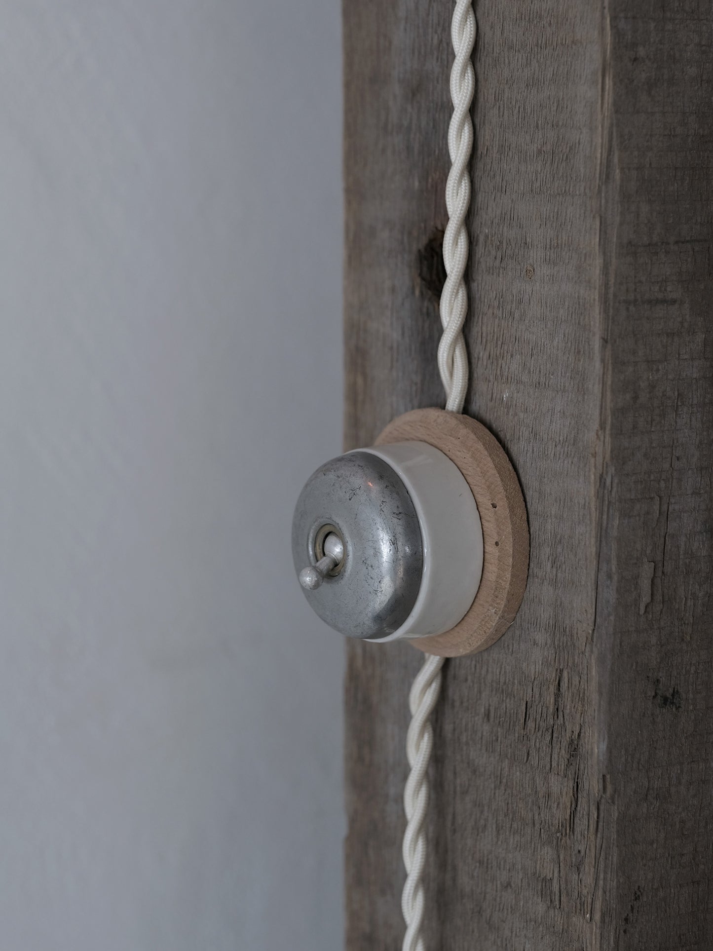 WALL LAMP WITH SWITCH