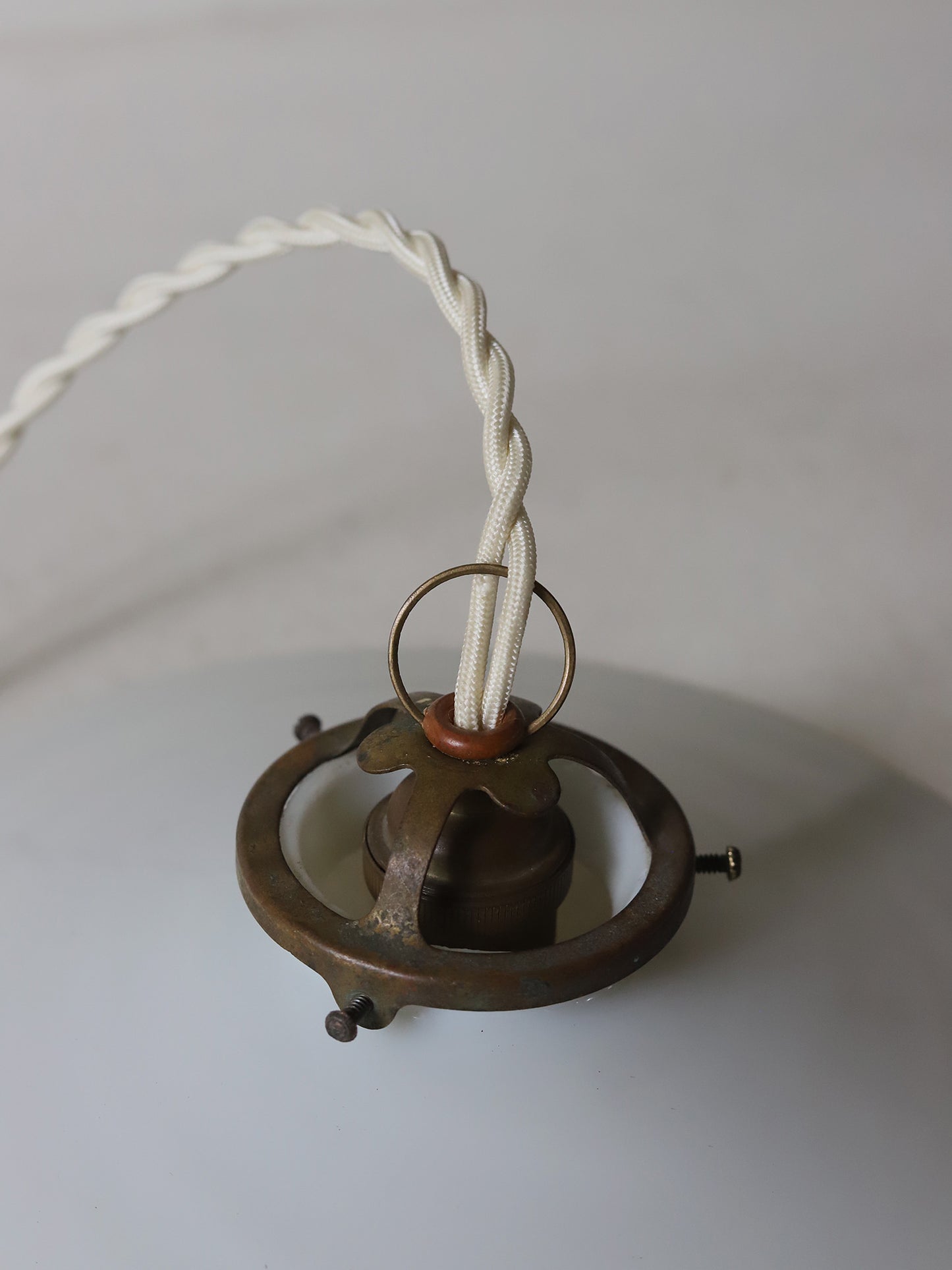 GLASS SHADE LAMP : A