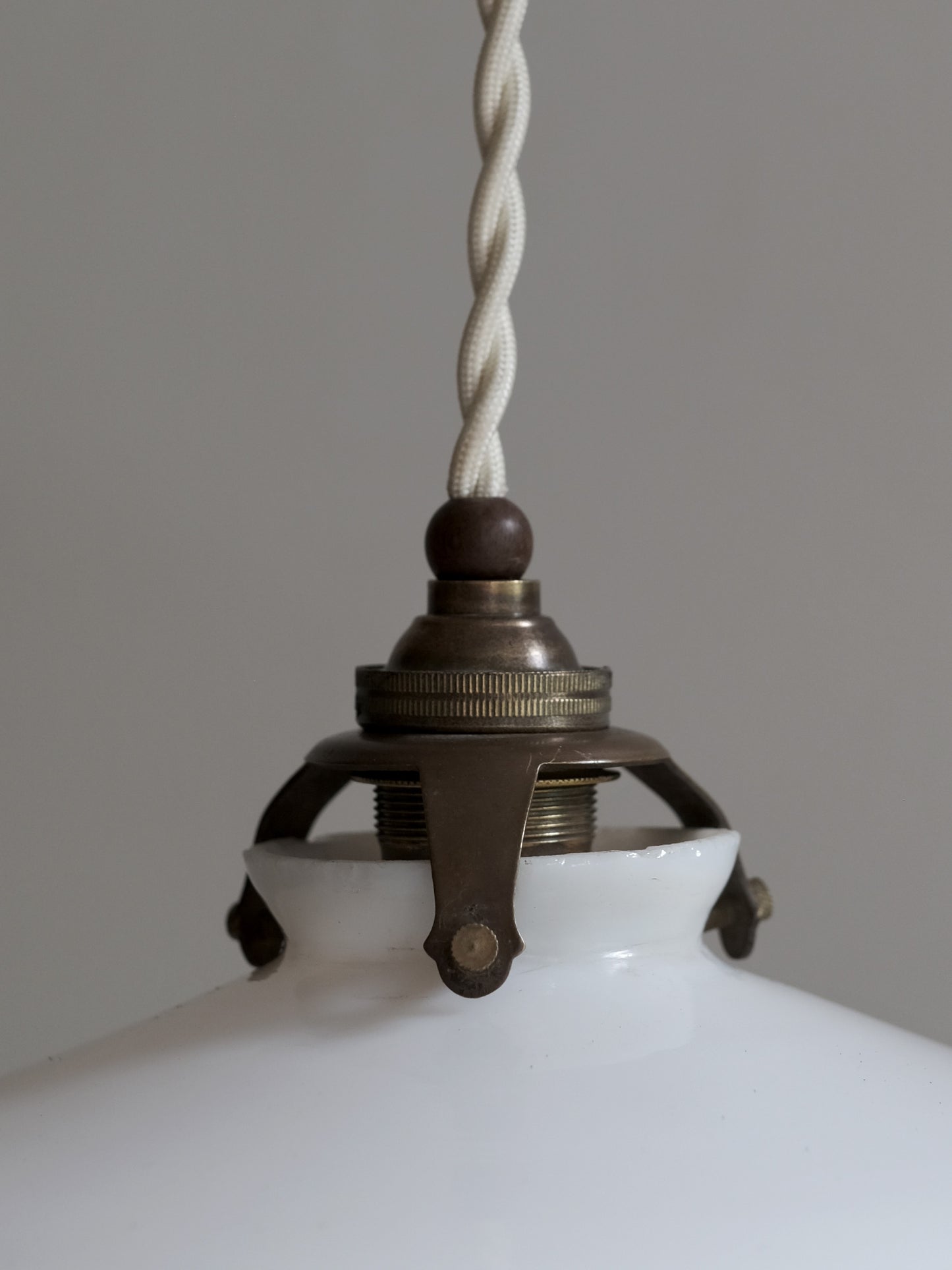 GLASS SHADE LAMP : D