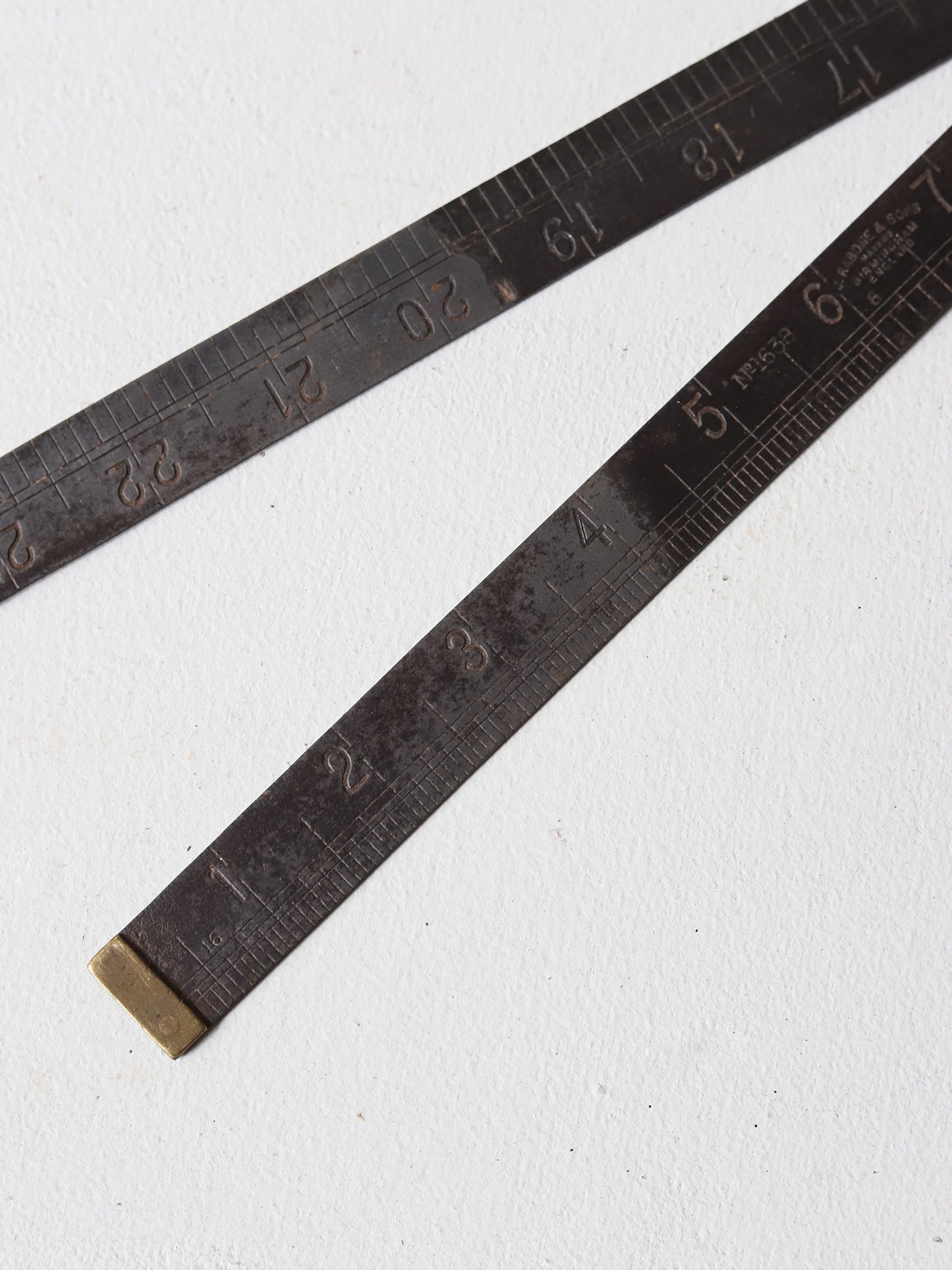 FOLDING RULER