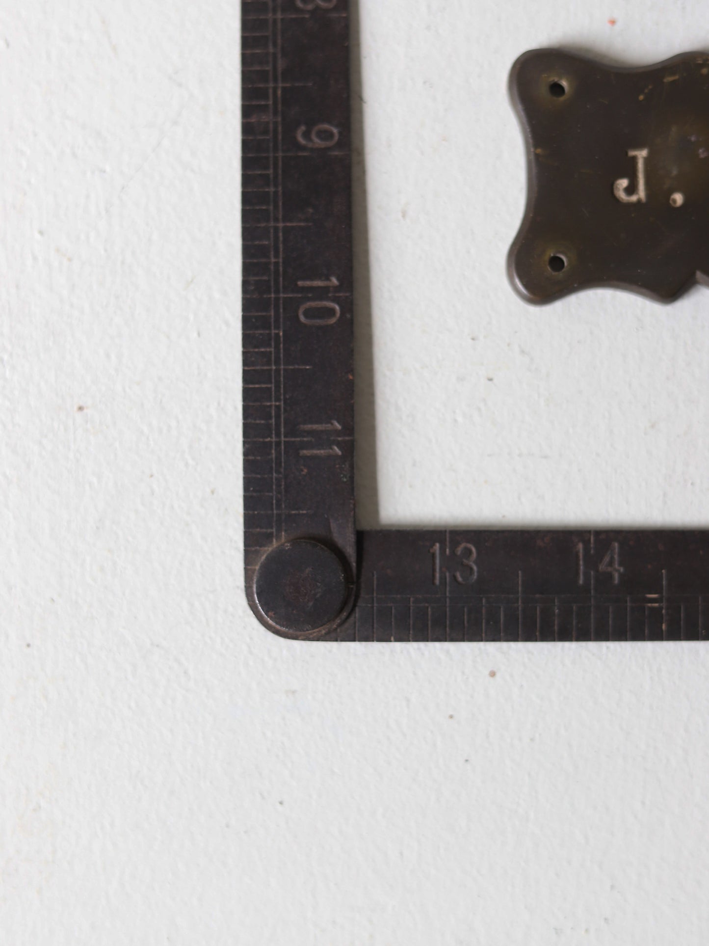 FOLDING RULER