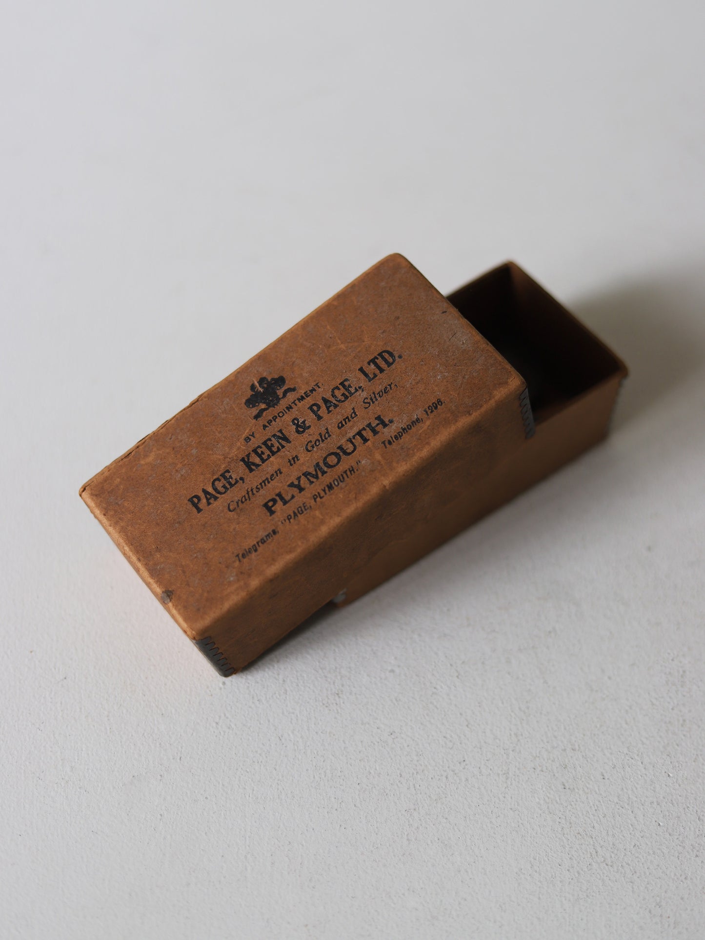 UK PAPER BOX
