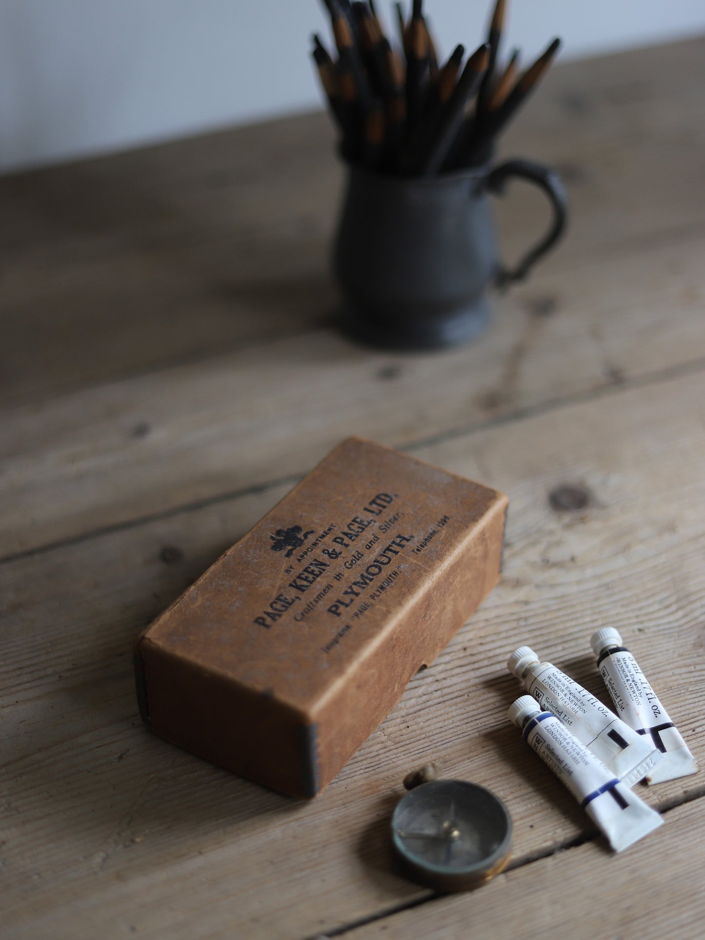 UK PAPER BOX