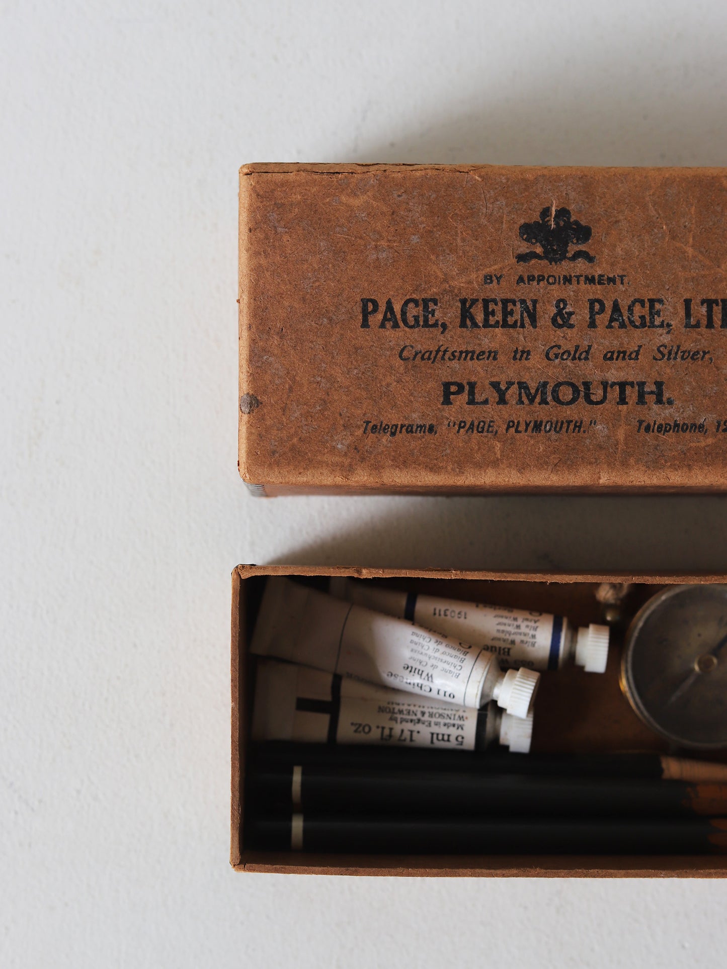 UK PAPER BOX