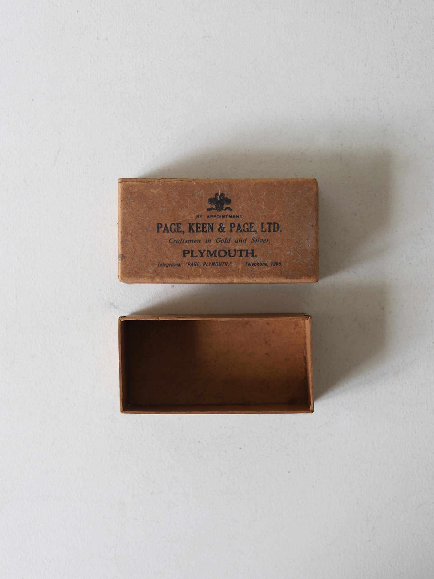 UK PAPER BOX