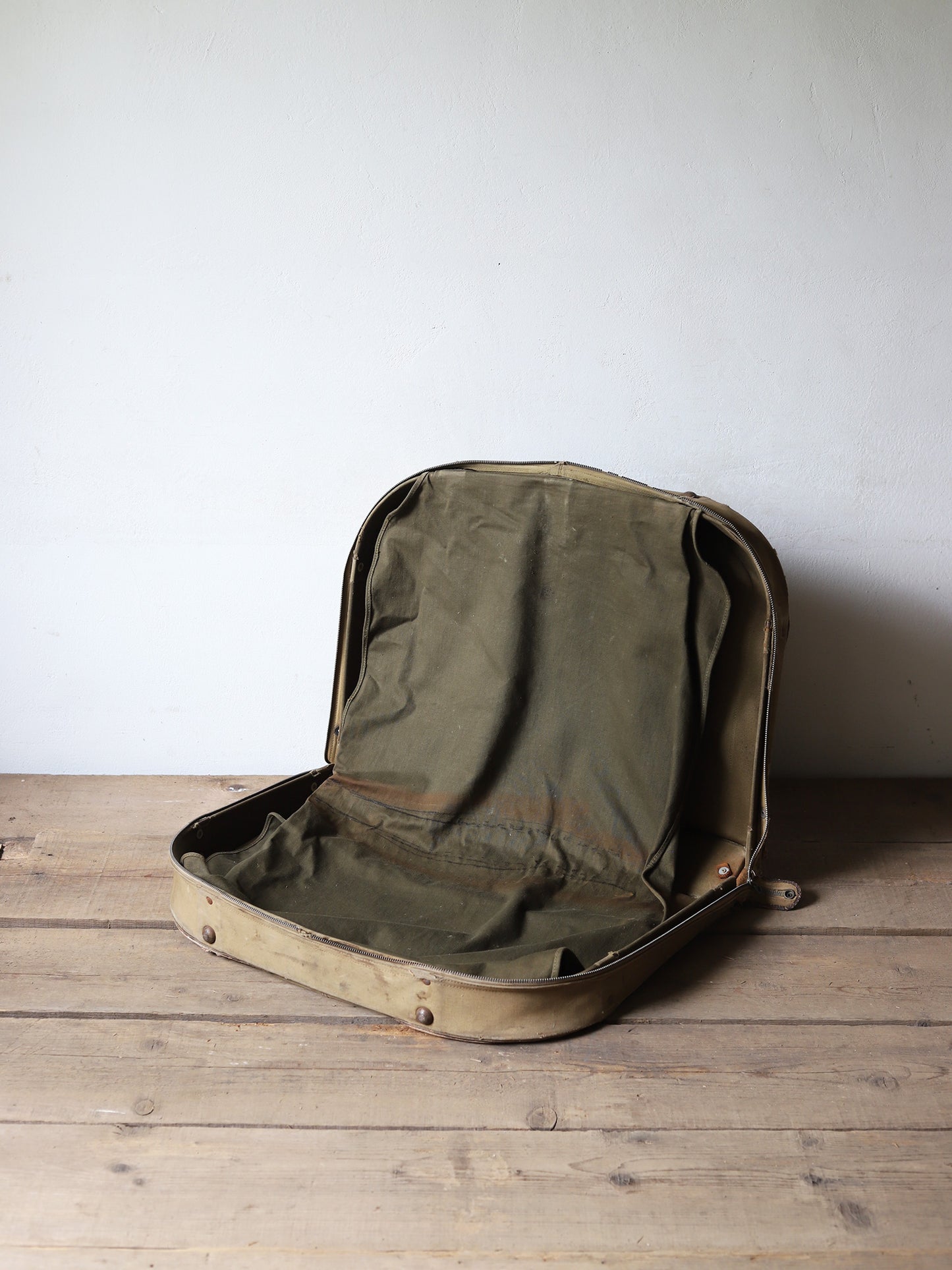 GARMENT BAG