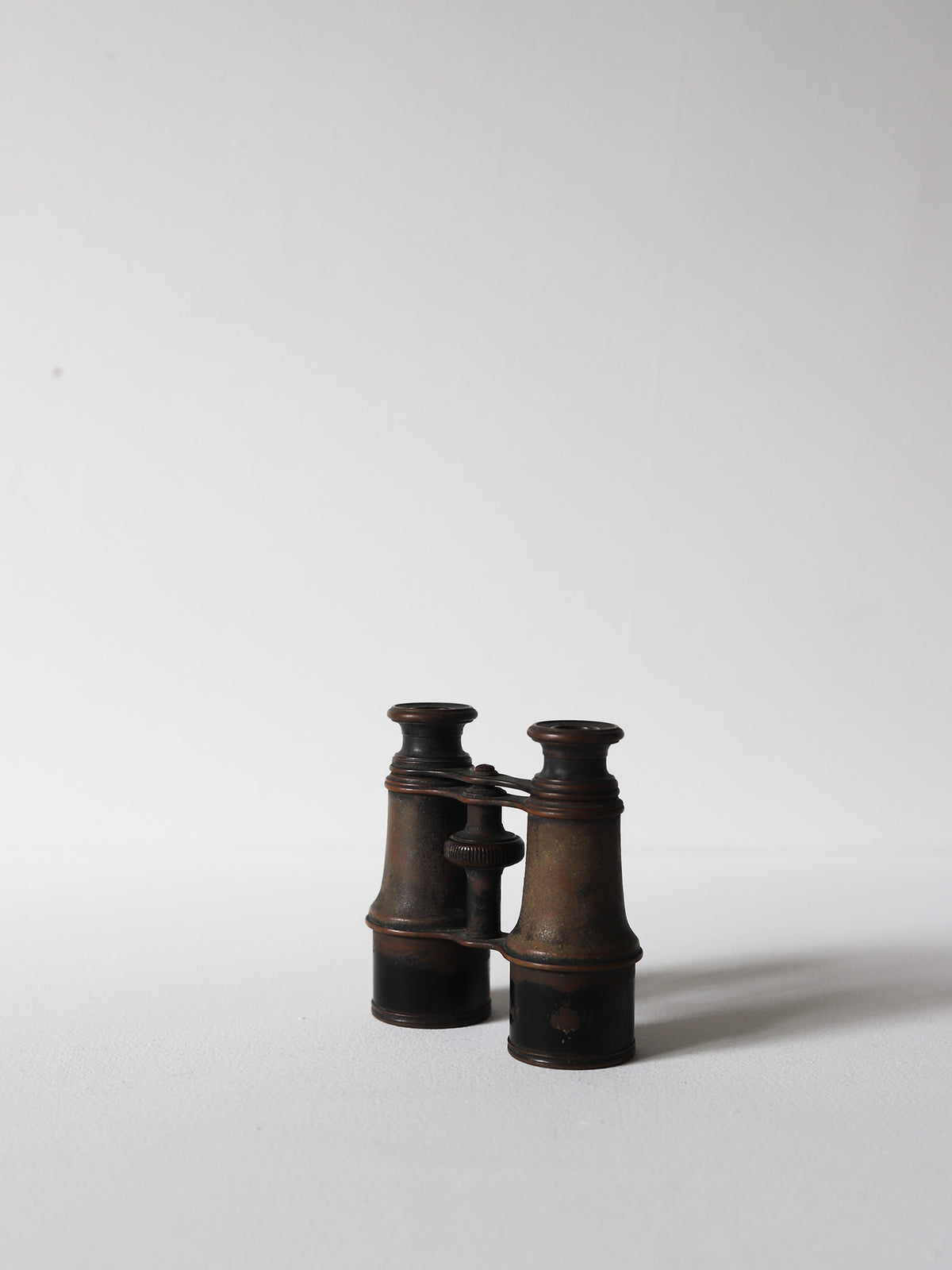 BINOCULARS