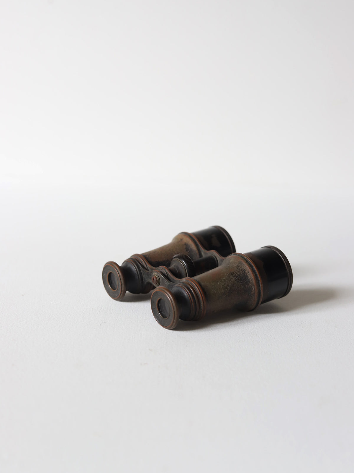 BINOCULARS