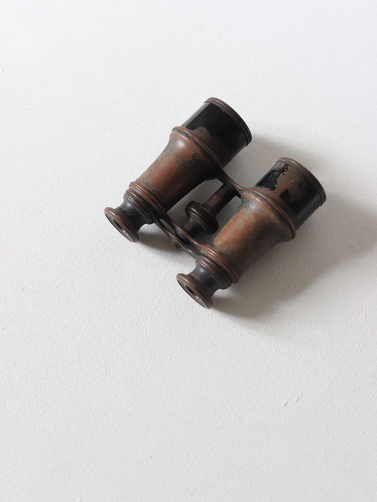 BINOCULARS