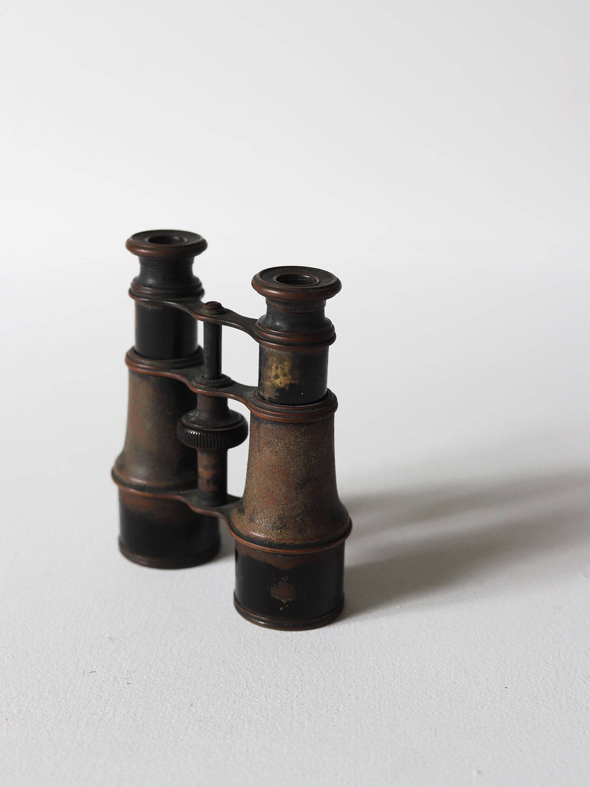 BINOCULARS