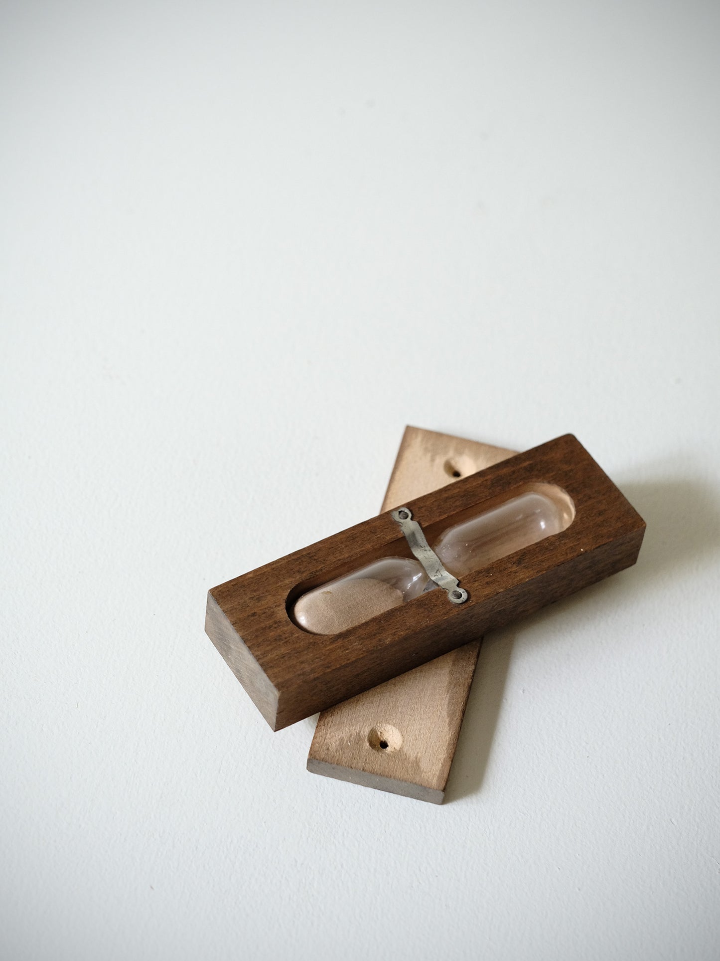 HOURGLASS MINI