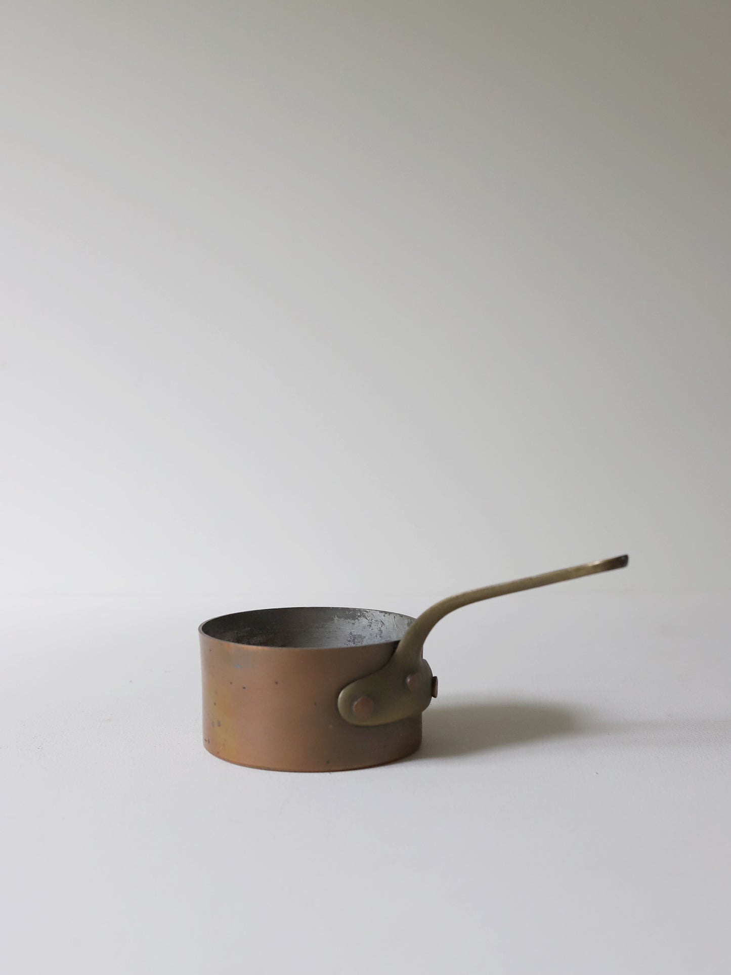 COPPER SMALL POT : B