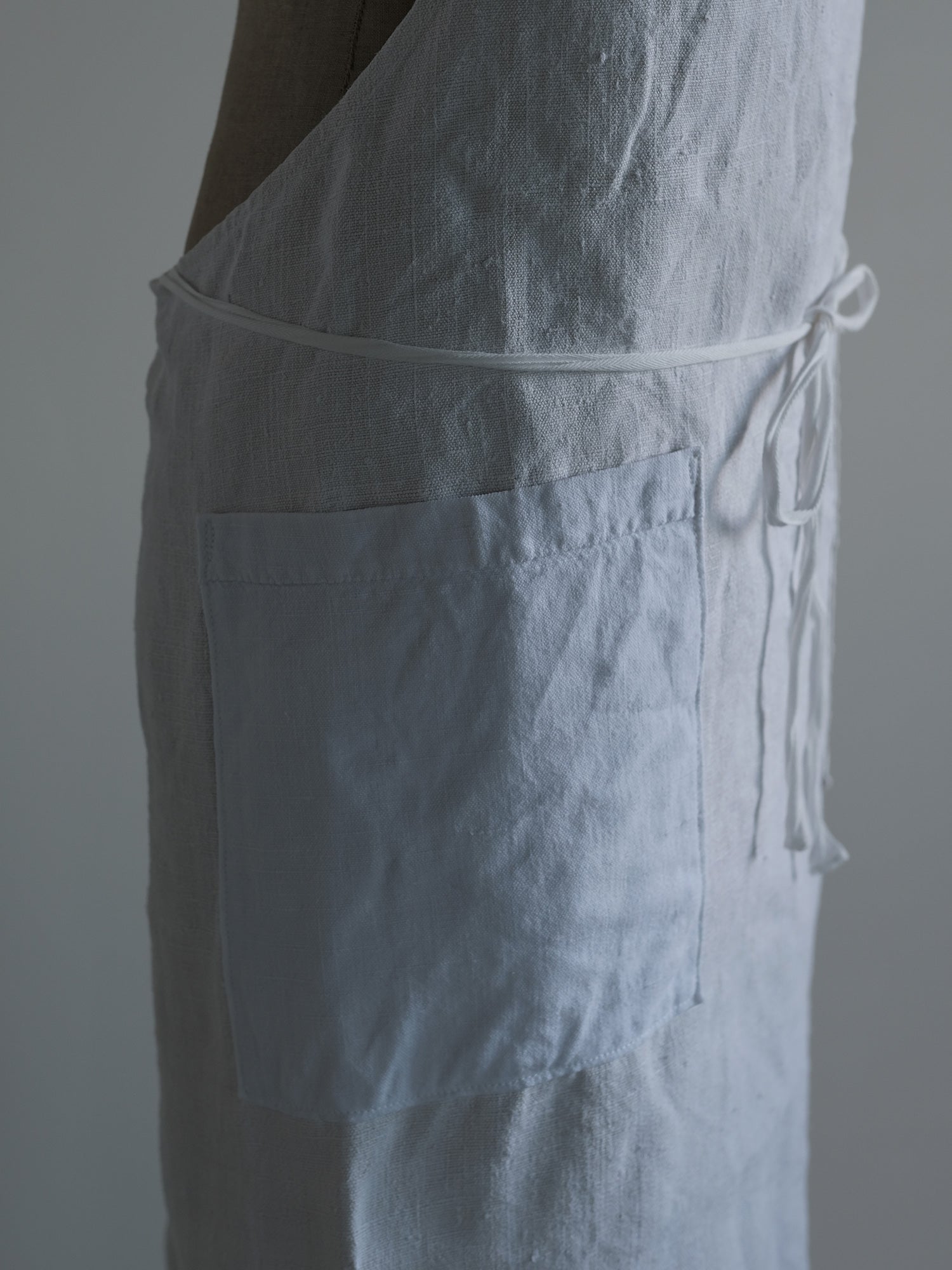 UTOxFIVE APRON 2 pockets-B – FIVE FROM THE GROUND